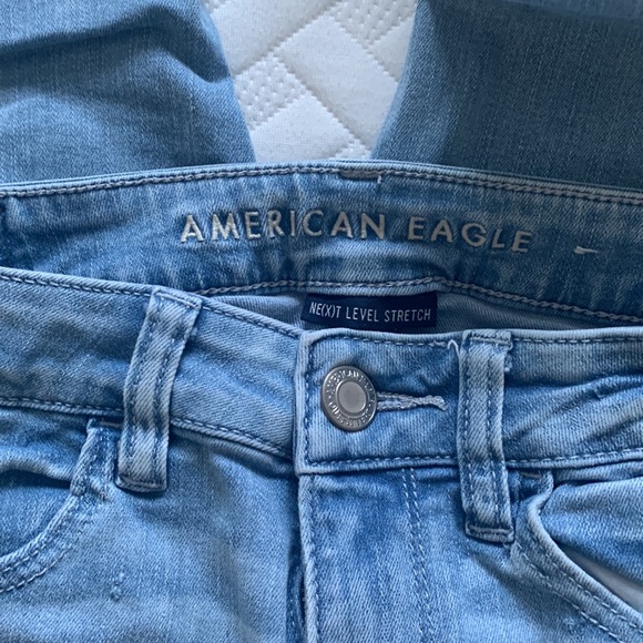 aeo ripped skinny jeans (4) - Picture 2 of 4